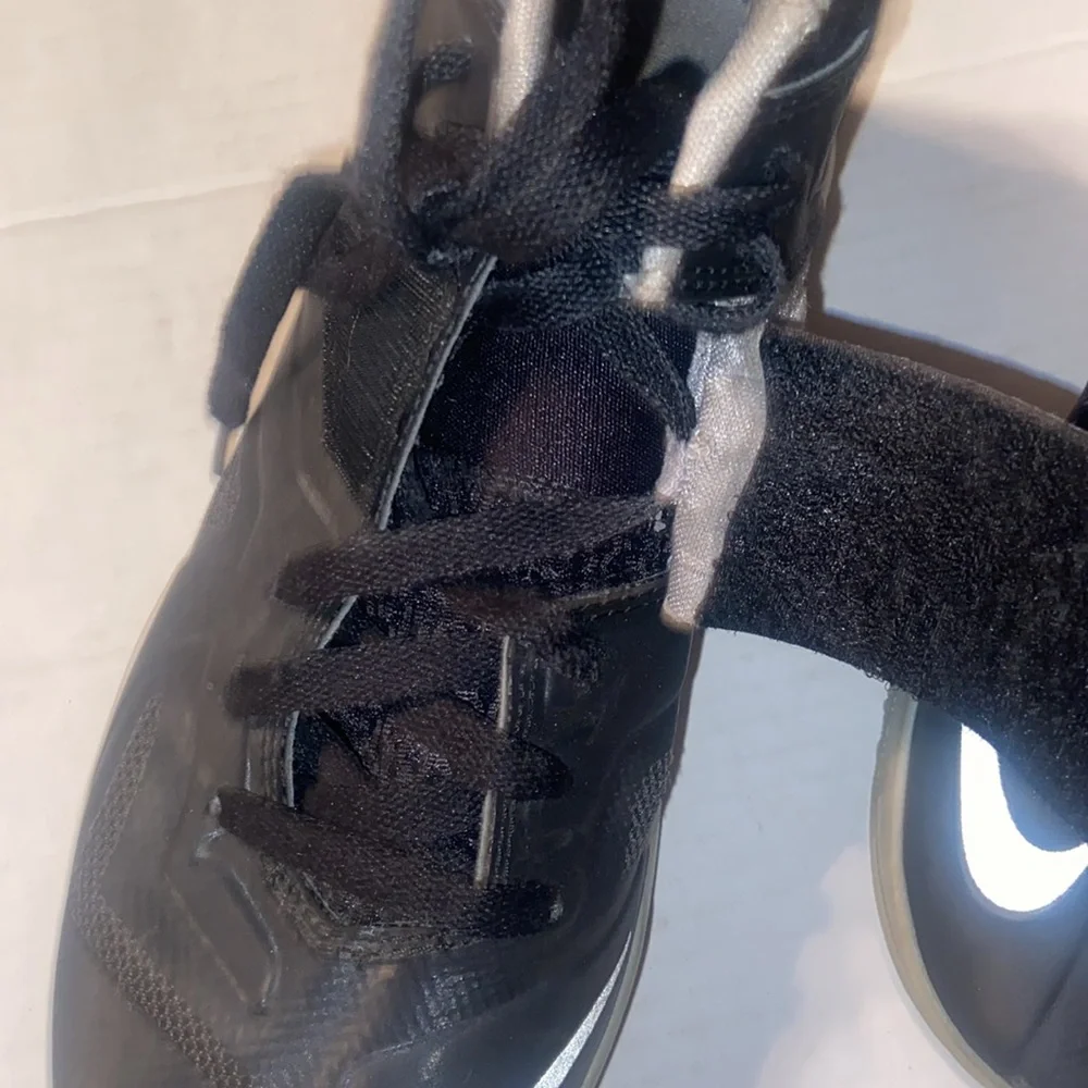 Black Nike high tops size US 6.5 Y